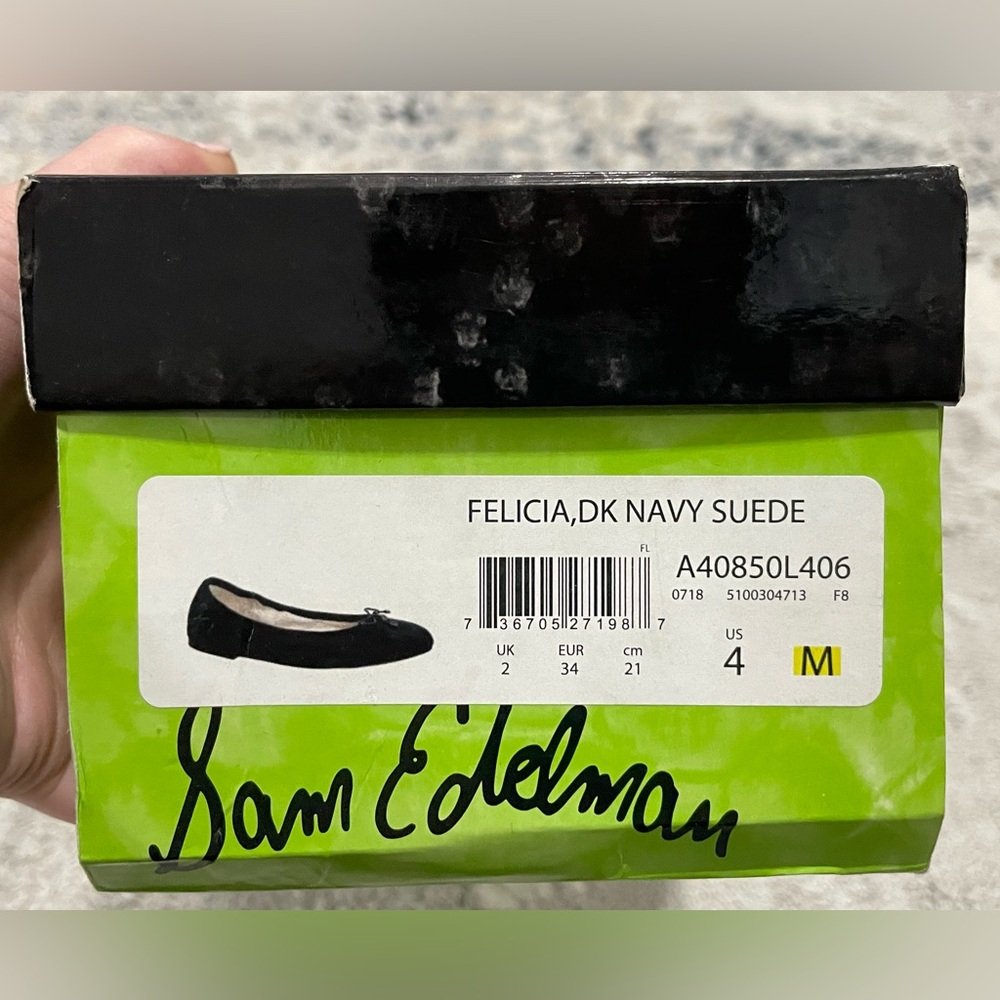 New in Box SAM EDELMAN Felicia Flat Suede Navy (Dark Teal) SIZE 4, NOT A 5 - Picture 2 of 10